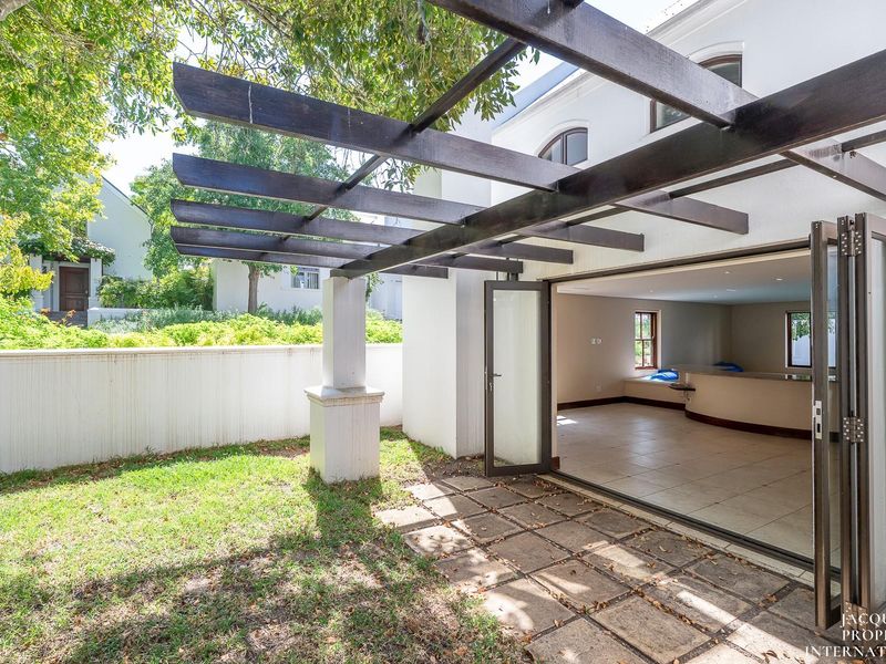 Sophisticated 3-Bedroom Home - De Zalze Estate - Photo 7