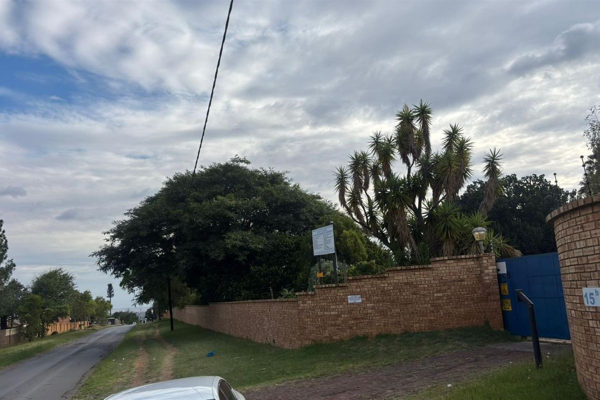 Commercial Property For Sale in Princess AH, Roodepoort - Photo 2