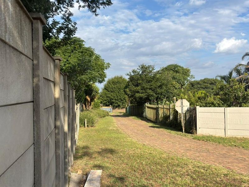 Commercial Property For Sale in Princess AH, Roodepoort - Photo 9