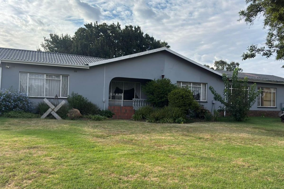 Commercial Property For Sale in Princess AH, Roodepoort - Photo 4