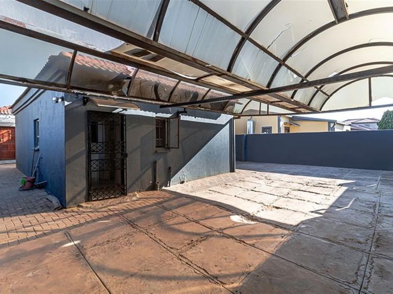 Cottage To Rent in Protea Glen, Soweto - Photo 2