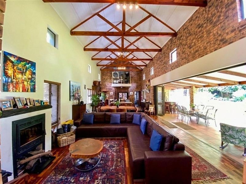 Unique 3 bed 3 bath off grid, Modern rustic, designer home in desirable Paulshof boomed area. - Photo 8