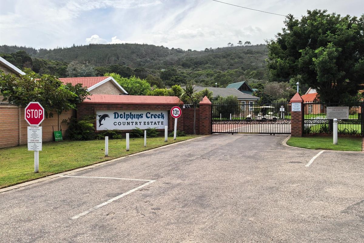 3 Bedroom House for sale - Photo 3