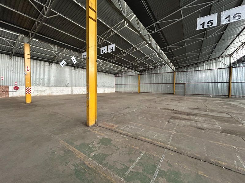 Business growing and budget is tight? 2658 sqm Warehouse To Let In Anderbolt - Photo 5