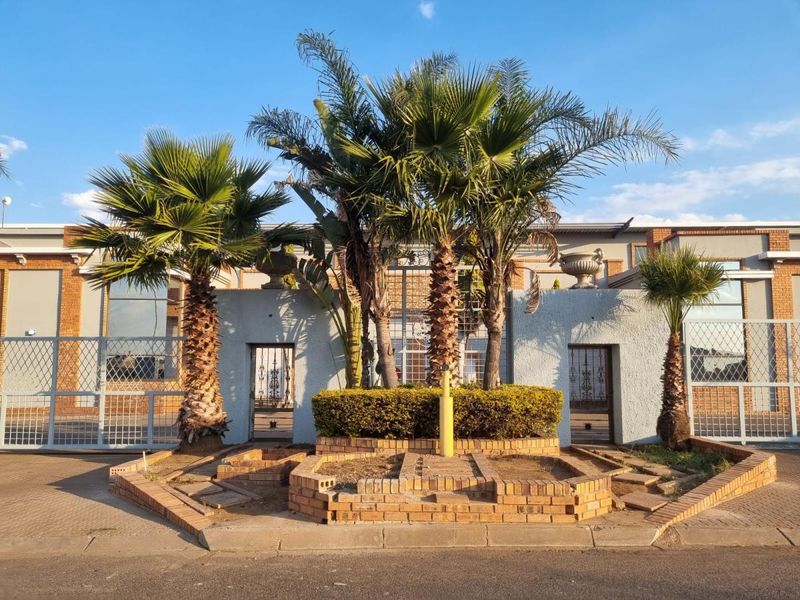 Commercial Property For Sale in SAE Business Park, Middelburg - Photo 6