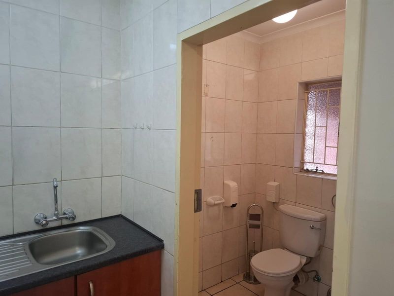 WORKSHOP To Rent in Middelburg - Photo 7