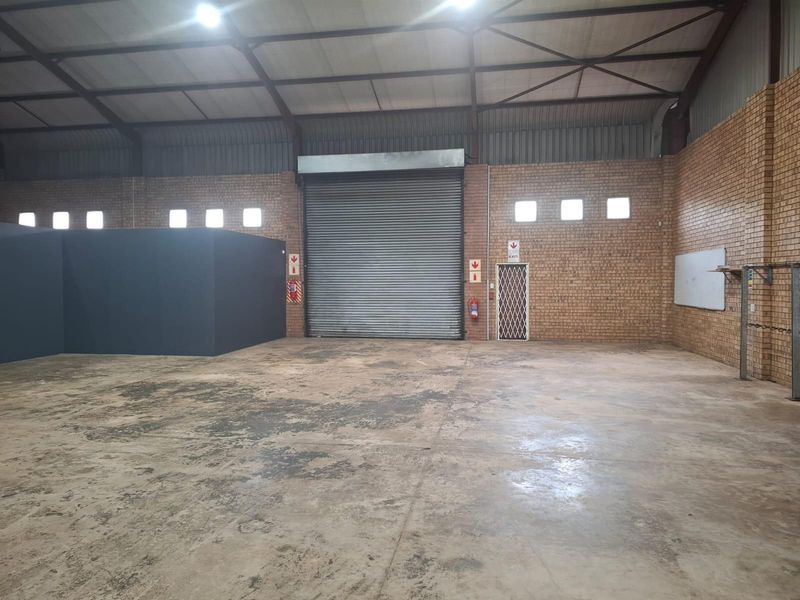 WORKSHOP To Rent in Middelburg - Photo 10