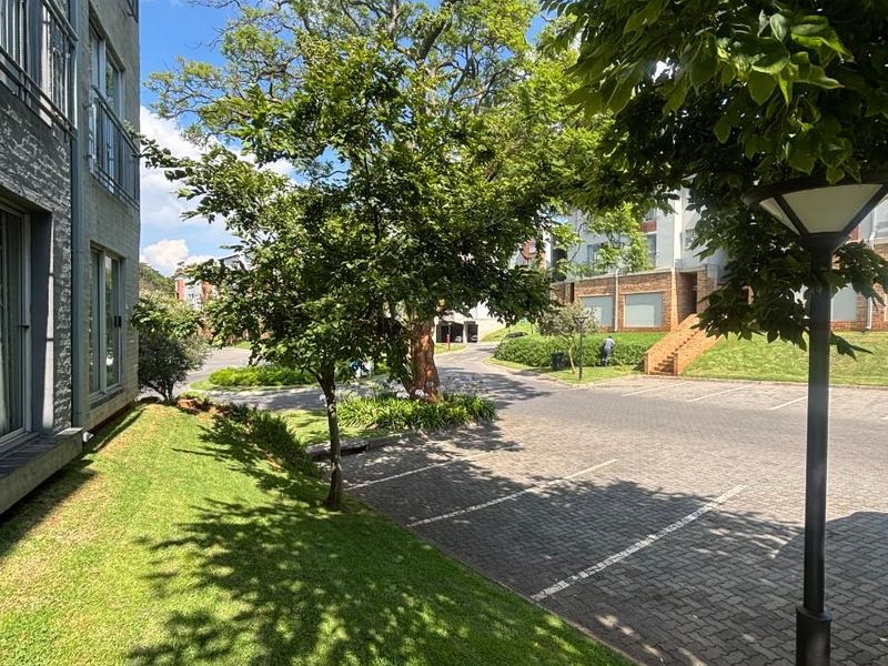 Apartment For Sale in Houghton Estate, Johannesburg - Photo 10