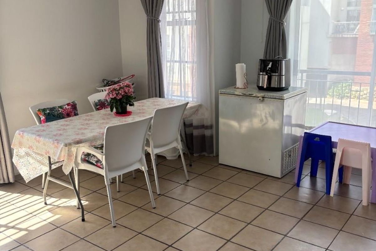 Apartment For Sale in Houghton Estate, Johannesburg - Photo 5