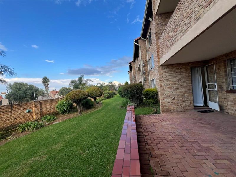 3 bed 2bath ground floor cluster home - Photo 2