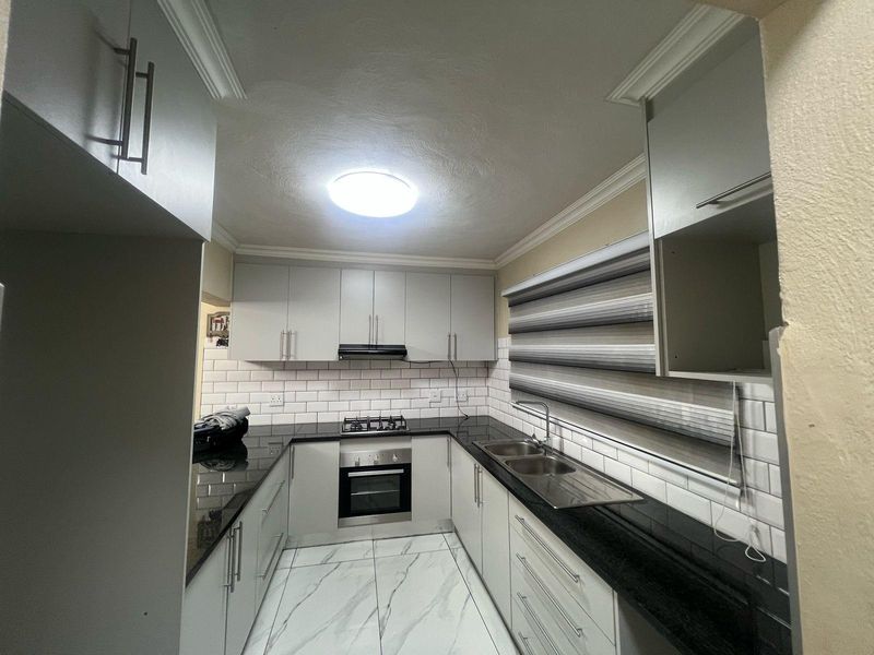 3 bed 2bath ground floor cluster home - Photo 5