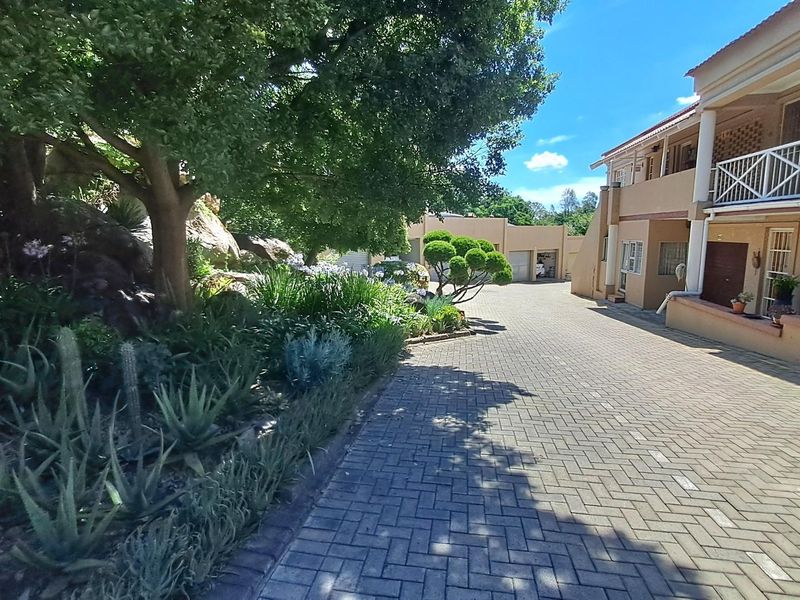 2 bedroom Life right unit on the banks of the Vaal River - Photo 5
