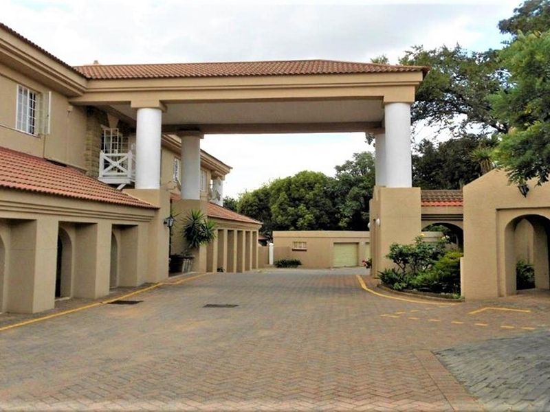 2 bedroom Life right unit on the banks of the Vaal River - Photo 3