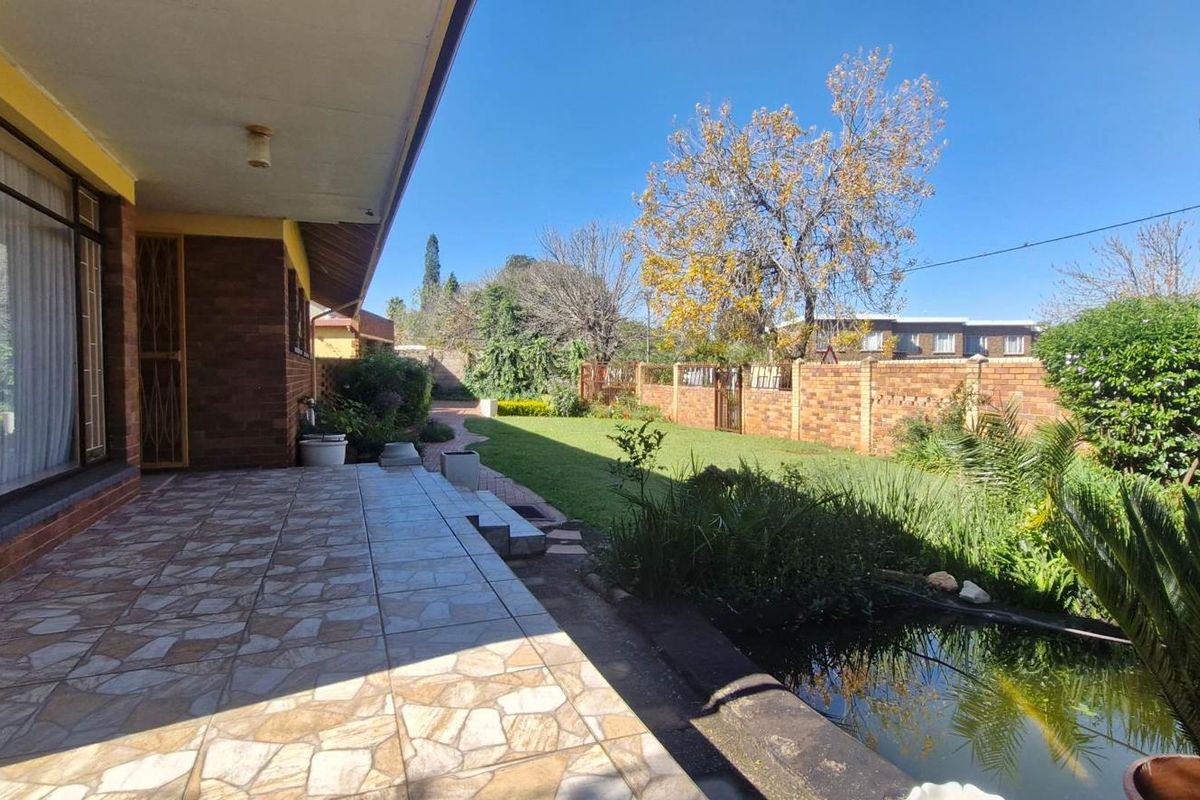 House For Sale in Marlands, Germiston - Photo 3