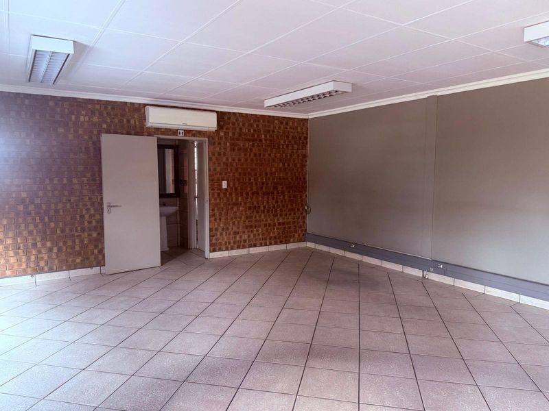 Workshop To Let Vaalbank Middelburg - Photo 5