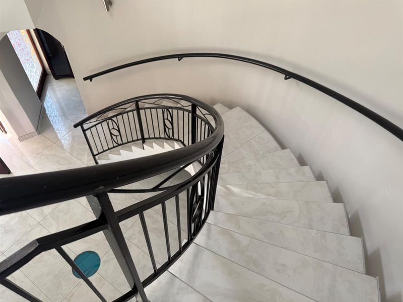 House For Sale in Blue Valley Golf Estate, Centurion - Photo 8