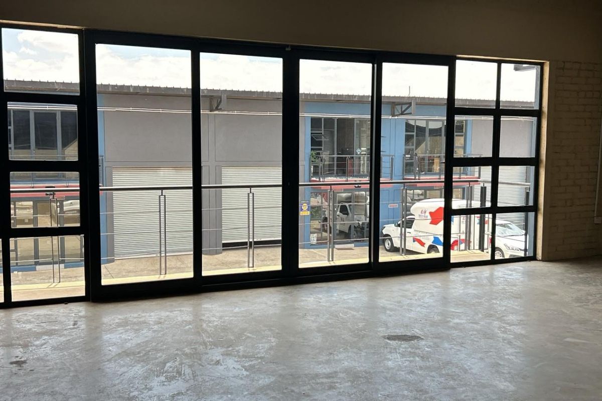 396 sqm Affordable Warehouse To Let | Secure Park | Pomona - Photo 5