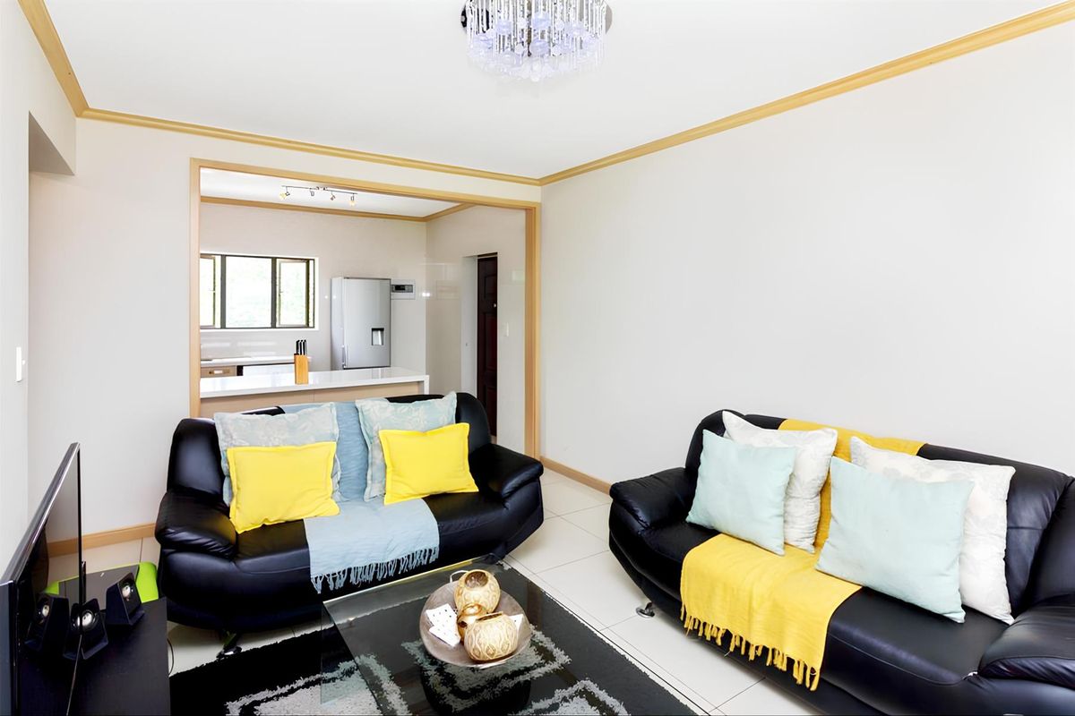 Apartment For Sale in Broadacres, Sandton - Photo 4