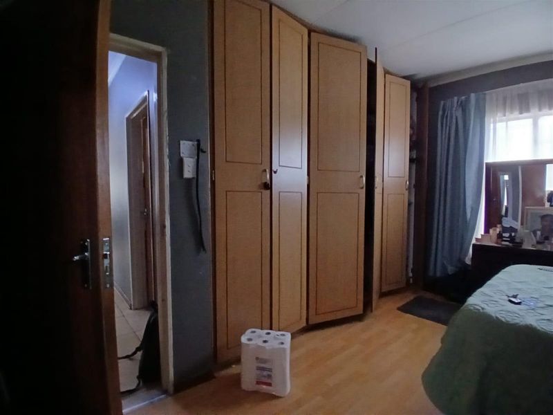 House For Sale in West End, Kimberley - Photo 6