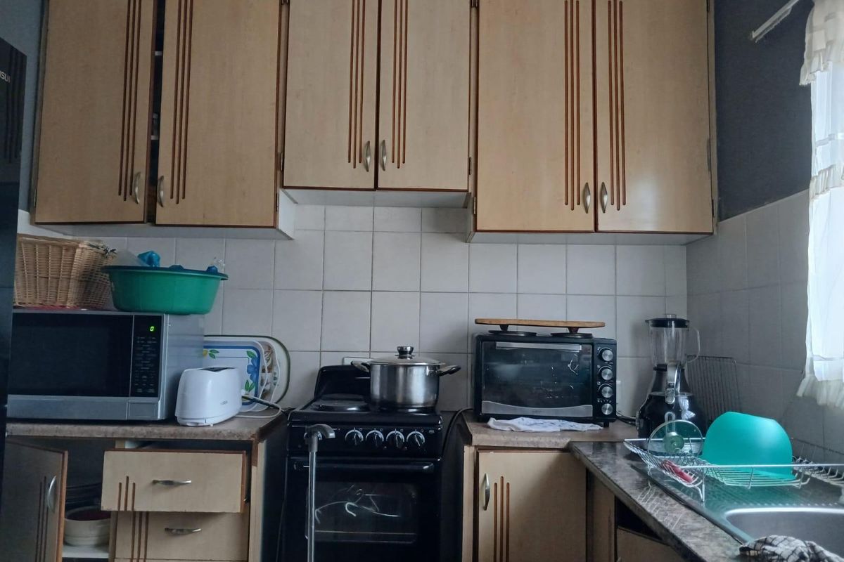 House For Sale in West End, Kimberley - Photo 3