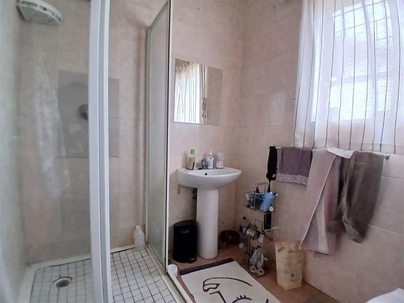 House For Sale in West End, Kimberley - Photo 10