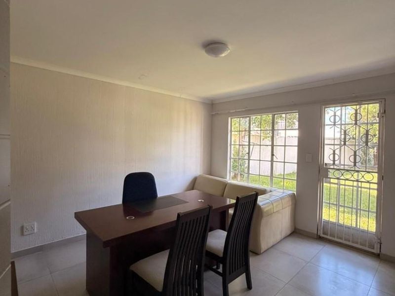 Commercial property To Rent in Noordwyk, Midrand - Photo 8