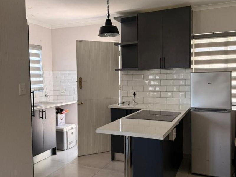 Commercial property To Rent in Noordwyk, Midrand - Photo 7