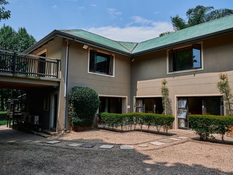 A Rare 3.43 Hectare Luxury Estate in Waterfall - Photo 5