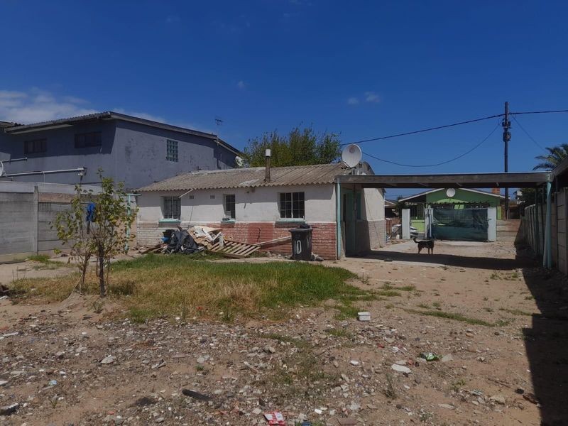2-Bedroom Home in Rusthof, Strand - Photo 2