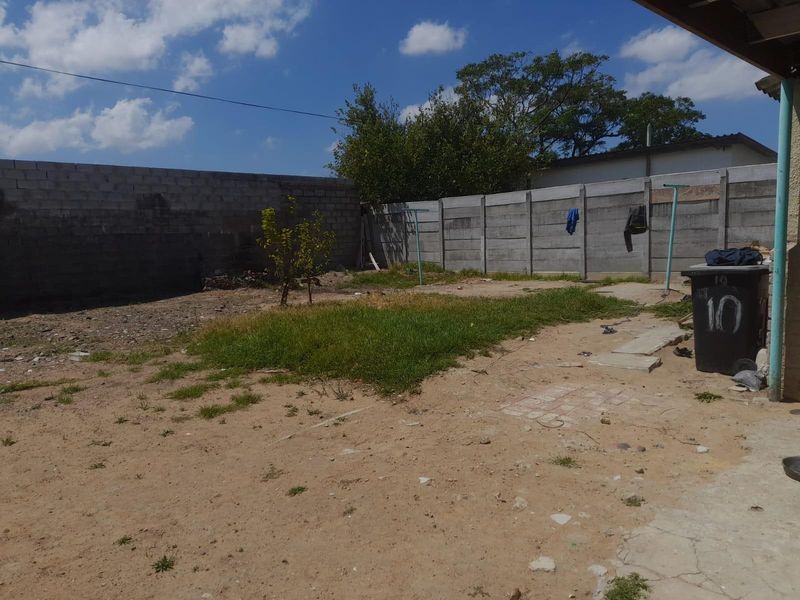 2-Bedroom Home in Rusthof, Strand - Photo 4