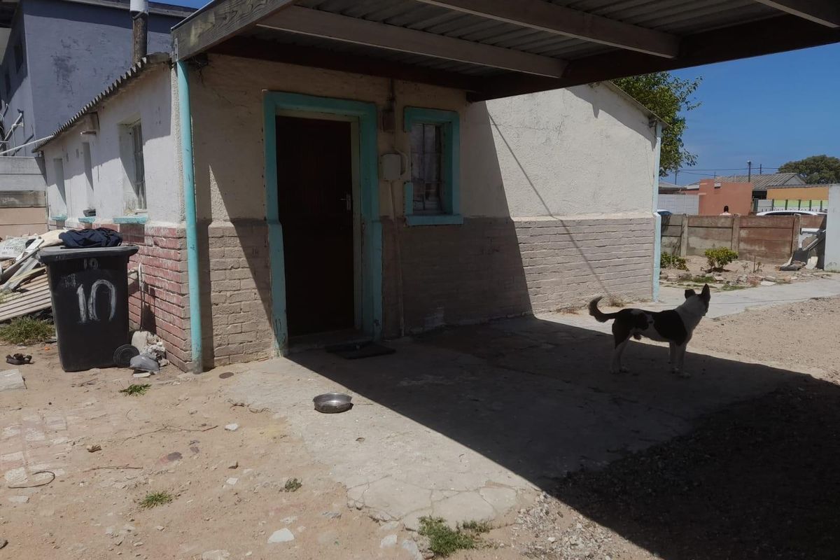 2-Bedroom Home in Rusthof, Strand - Photo 3