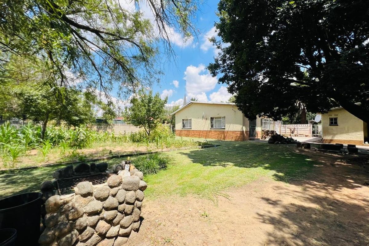 House For Sale in Sasolburg Central, Sasolburg (Student Accommodation) - Photo 3