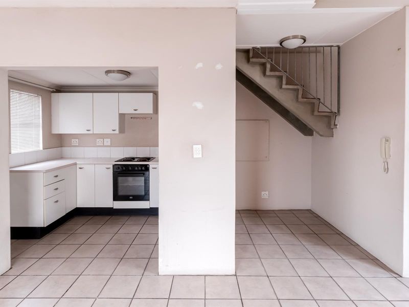 1 Bedroom Loft in Houghton Village High Rental Demand Investment Opportunity - Photo 8