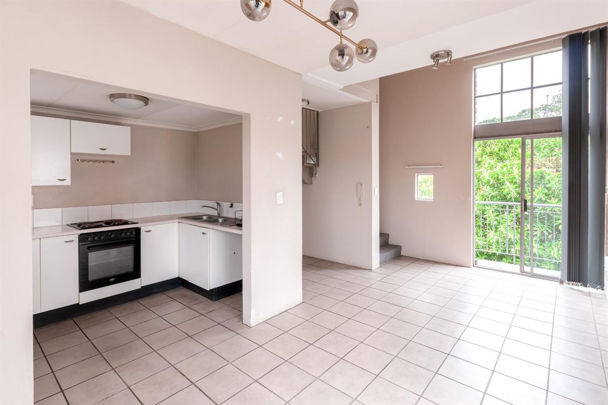 1 Bedroom Loft in Houghton Village High Rental Demand Investment Opportunity - Photo 4