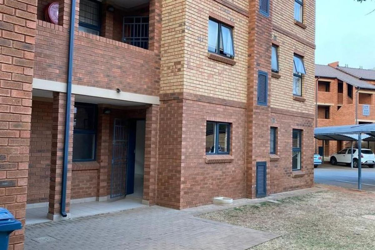 2 Bedroom Apartment / Flat for Sale in Olympus AH, Pretoria East - Photo 5