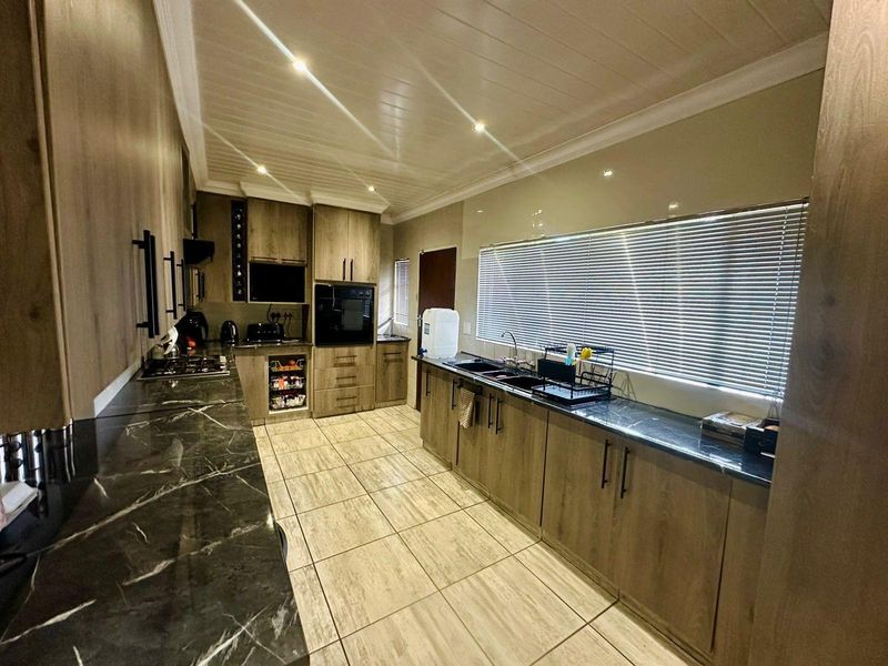 House For Sale in Del Judor Ext 1, Del Judor, Witbank - Photo 3