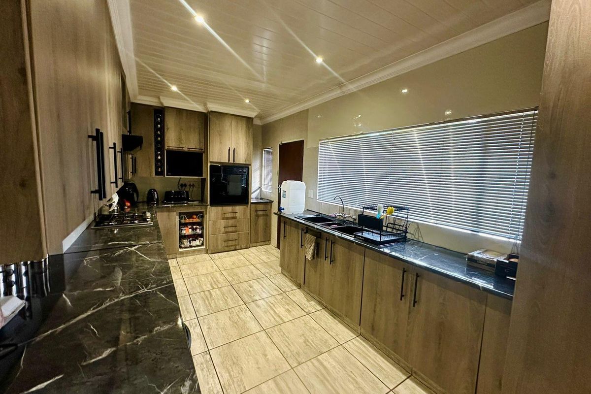 House For Sale in Del Judor Ext 1, Del Judor, Witbank - Photo 3