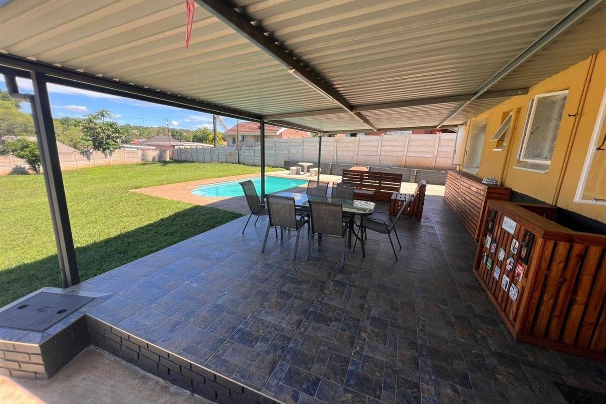 Scottsville Investment Property in a Quiet  Secure Cul-de-Sac Prime Location - Proven Demand - Photo 4