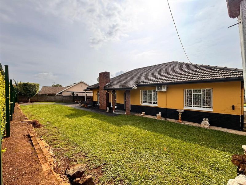 Scottsville Investment Property in a Quiet  Secure Cul-de-Sac Prime Location - Proven Demand - Photo 2