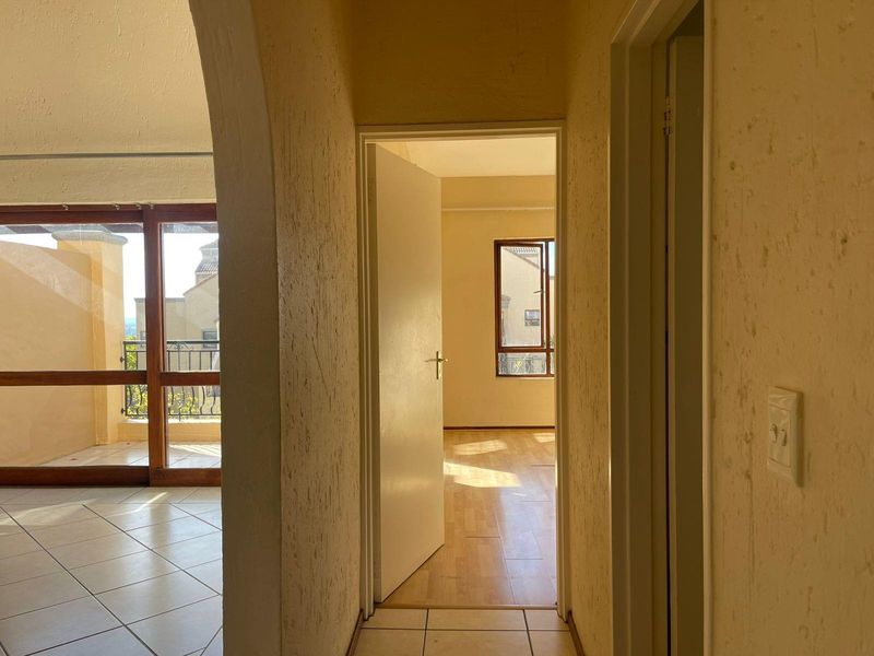 2 Bed 1 bath loft - Photo 6