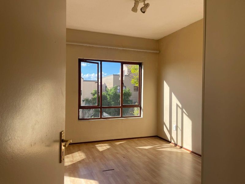 2 Bed 1 bath loft - Photo 7