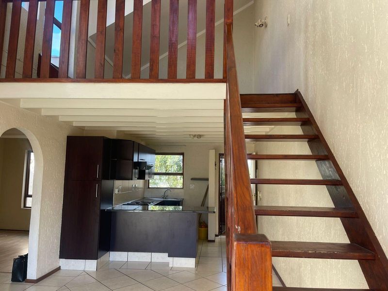 2 Bed 1 bath loft - Photo 4