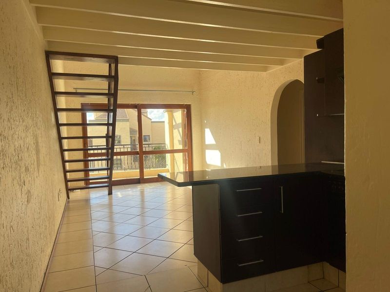 2 Bed 1 bath loft - Photo 3