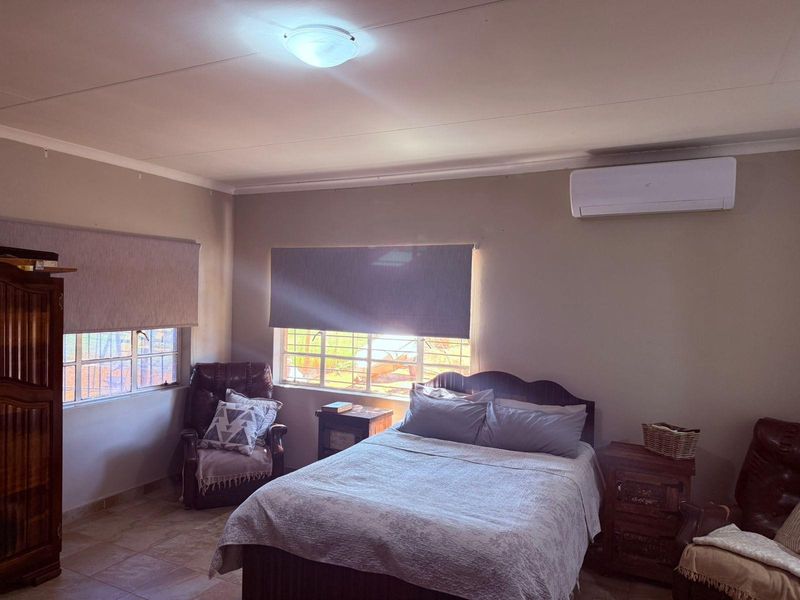 House for Sale in Ritchie - Photo 8