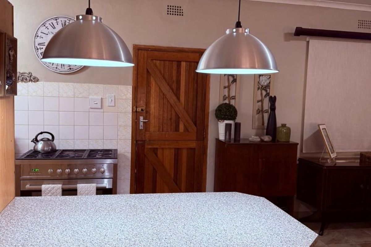 House for Sale in Ritchie - Photo 5