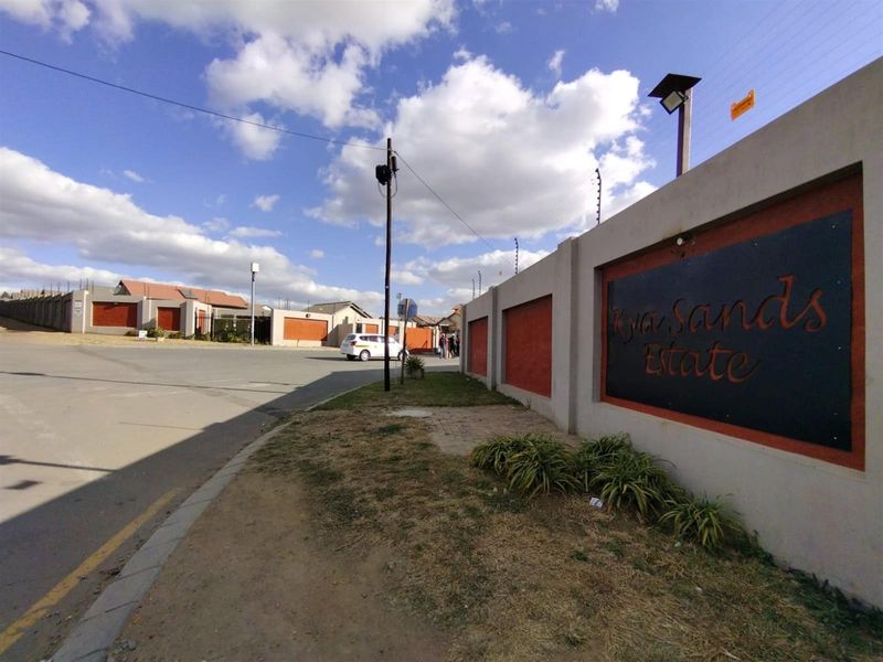 2 Bedroom House For Sale in Kya Sands Estate, Randburg - Photo 3
