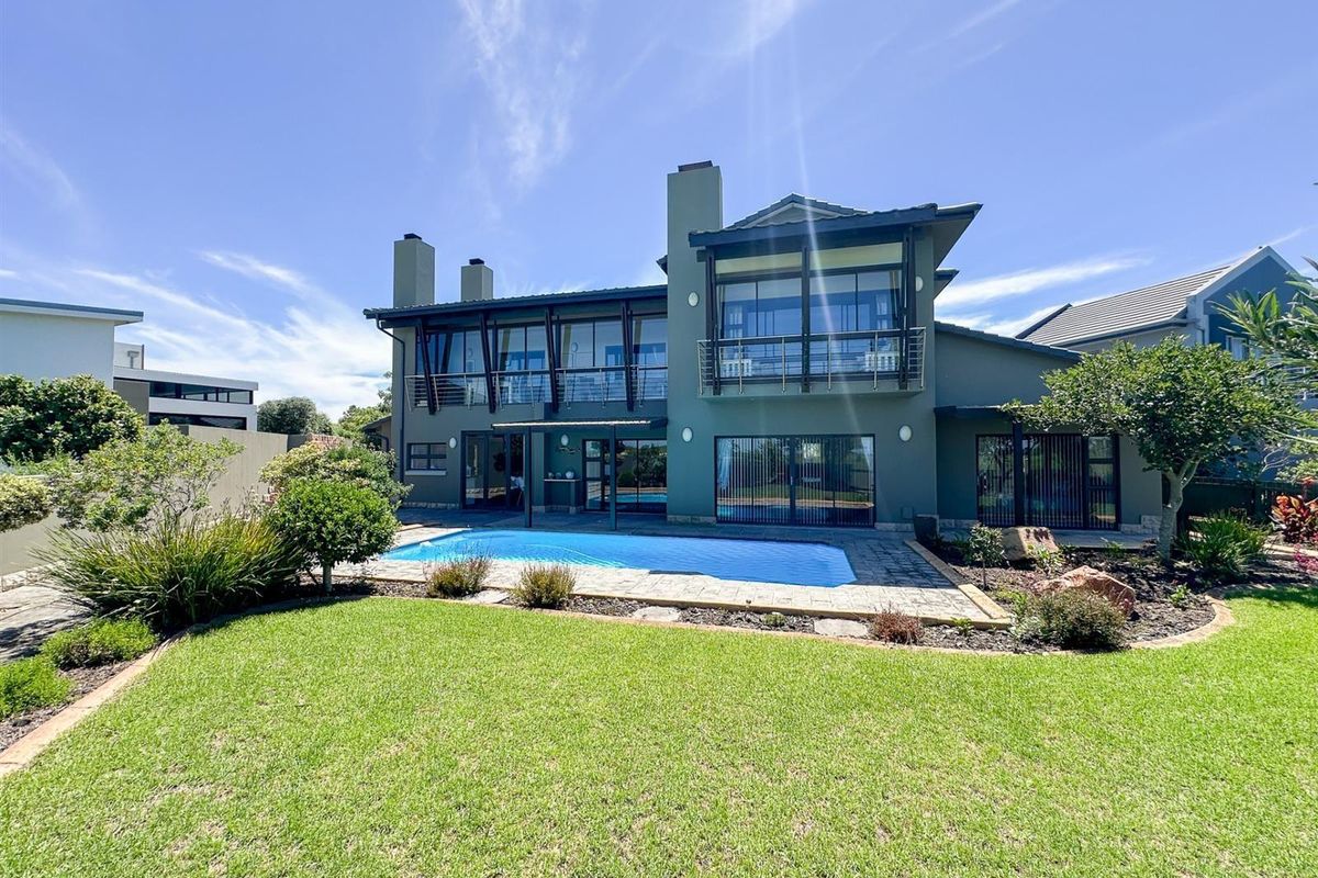 Spacious Panoramic Perfection Pairing Pristine Oceans with Majestic Outeniqua Peaks - Photo 5