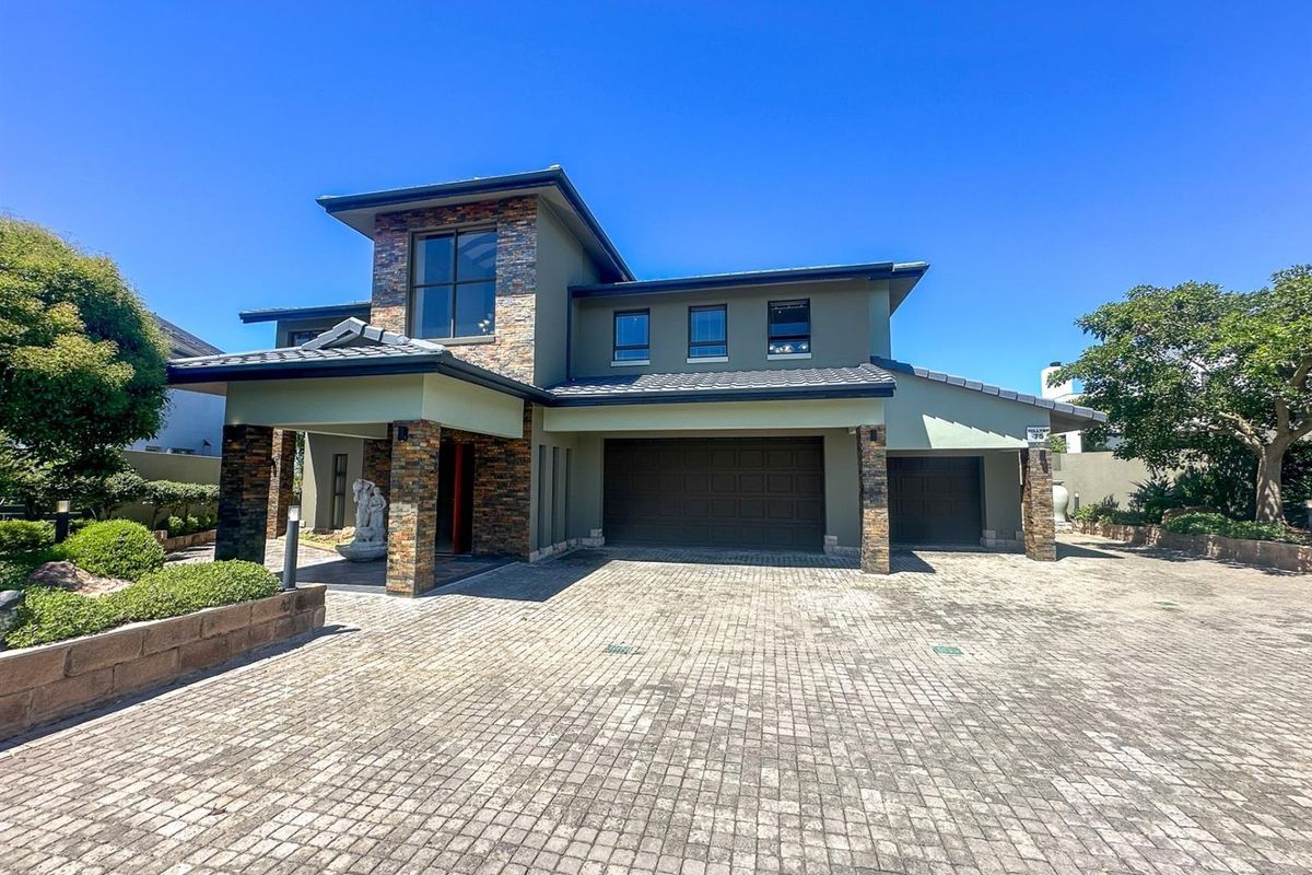 Spacious Panoramic Perfection Pairing Pristine Oceans with Majestic Outeniqua Peaks - Photo 3