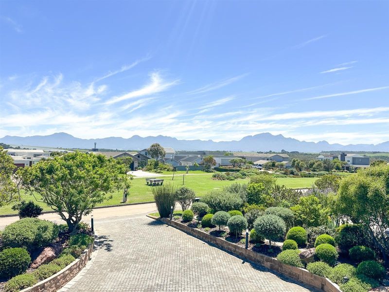 Spacious Panoramic Perfection Pairing Pristine Oceans with Majestic Outeniqua Peaks - Photo 6