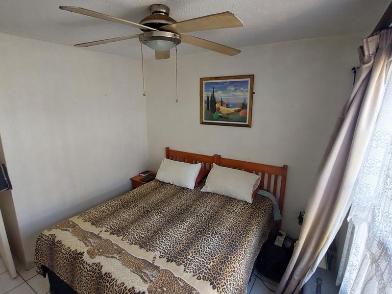 2 Bedroom Ground Floor Apartment/Flat For Sale, Uvongo - Photo 4